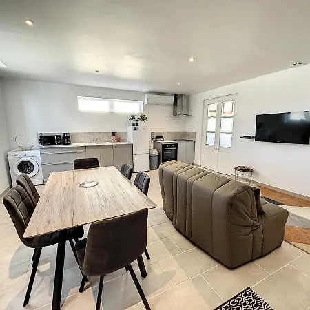 Maison Familiale Pour 8 Pers Au Centre, Vue Pyrenees, Salle De Jeux Et Parking Vila *