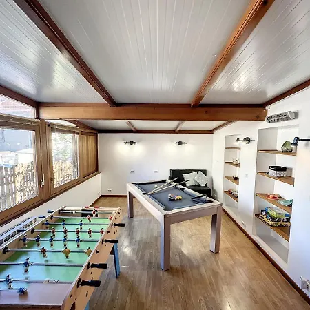 Maison Familiale Pour 8 Pers Au Centre, Vue Pyrenees, Salle De Jeux Et Parking *